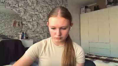 LoriaWheatly live cam on Cam4