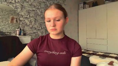 LoriaWheatly live cam on Cam4