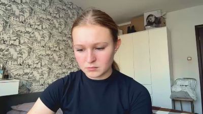 LoriaWheatly live cam on Cam4