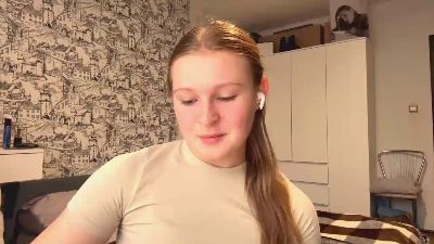 LoriaWheatly live cam on Cam4