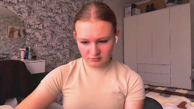 LoriaWheatly live cam on Cam4