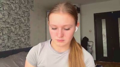 LoriaWheatly live cam on Cam4