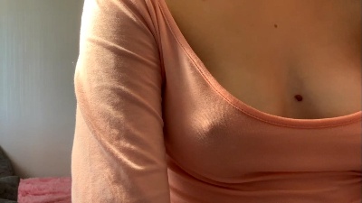 LoriannMeinert live cam on Cam4