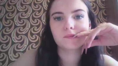 LorieCassata live cam on Cam4