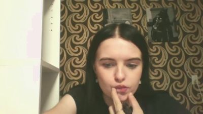 LorieCassata live cam on Cam4
