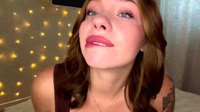 LorieEdinger live cam on Cam4