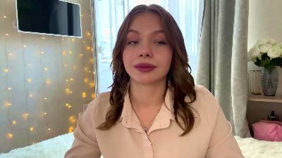 LorieEdinger live cam on Cam4