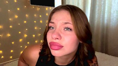 LorieEdinger live cam on Cam4