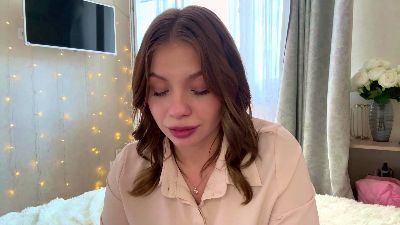 LorieEdinger live cam on Cam4