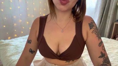 LorieEdinger live cam on Cam4