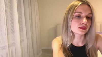 LorieSchriner live cam on Cam4