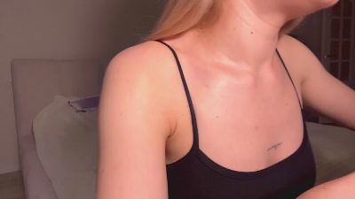 LorieSchriner live cam on Cam4