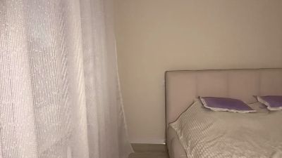 LorieSchriner live cam on Cam4