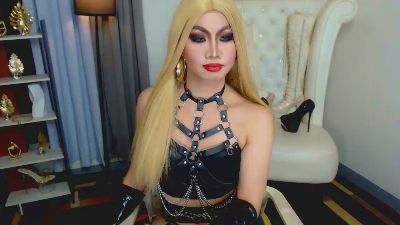 Lornafox live cam on Cam4