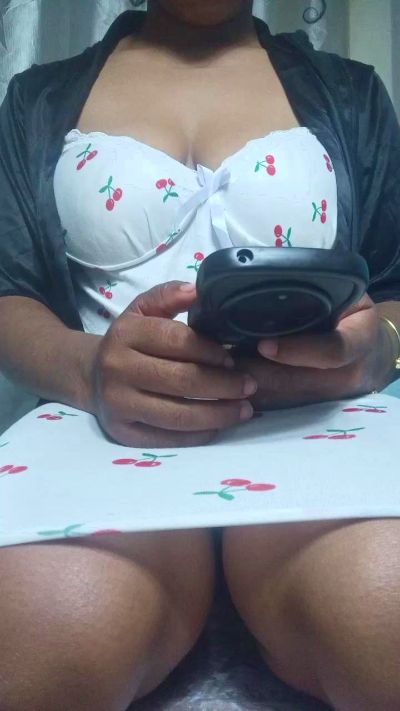 Lorras live cam on Cam4