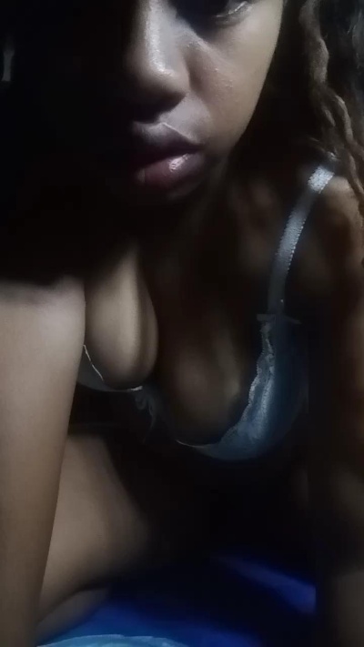 Lorras live cam on Cam4
