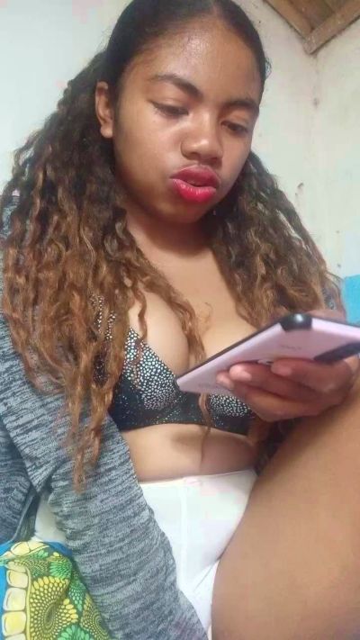 Lorras live cam on Cam4