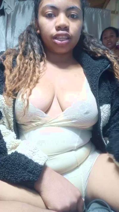 Lorras live cam on Cam4