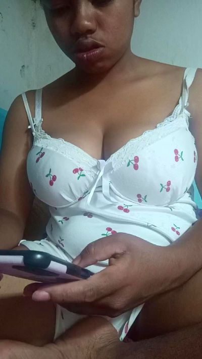 Lorras live cam on Cam4