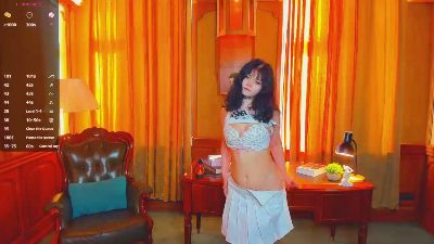 LorriSnook live cam on Cam4