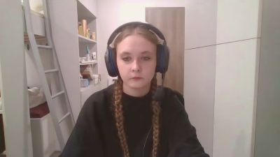 LoryTafelski live cam on Cam4