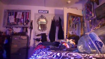 Lostnalice live cam on Cam4