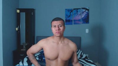 Lothbrok_strong live cam on Cam4