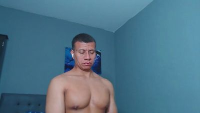 Lothbrok_strong live cam on Cam4
