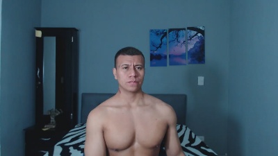 Lothbrok_strong live cam on Cam4