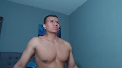 Lothbrok_strong live cam on Cam4