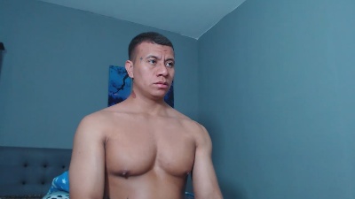 Lothbrok_strong live cam on Cam4