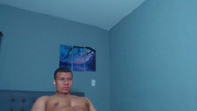 Lothbrok_strong live cam on Cam4