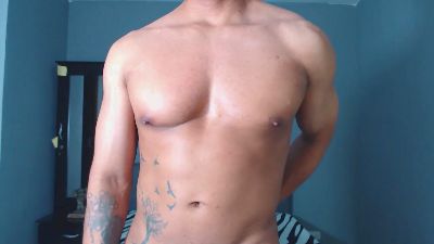 Lothbrok_strong live cam on Cam4