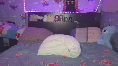 LouKind live cam on Cam4