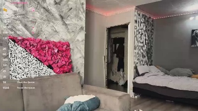 LouLindy live cam on Cam4