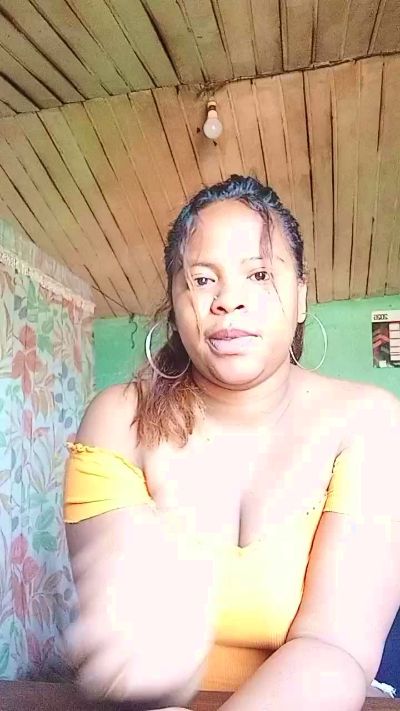 Louanne live cam on Cam4