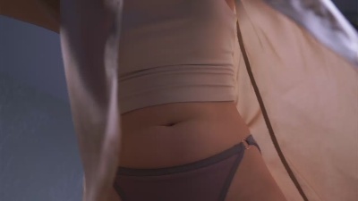 LouanneHija live cam on Cam4