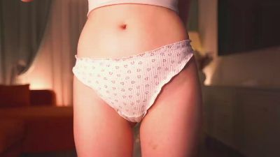 LouanneHija live cam on Cam4