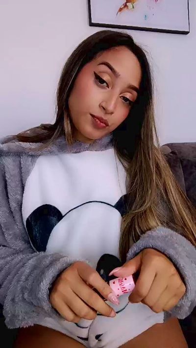 Louisa_suzett2 live cam on Cam4