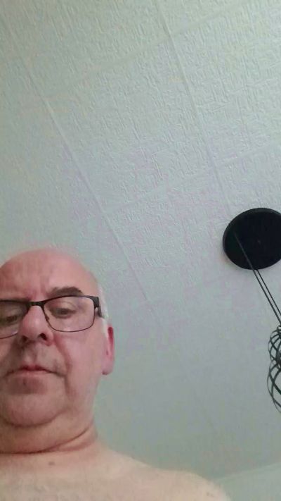 Loulou2x live cam on Cam4