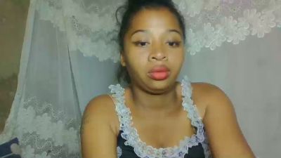 Loulouhottie live cam on Cam4