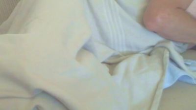 LoupsBlancs live cam on Cam4