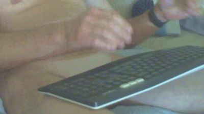 LoupsBlancs live cam on Cam4