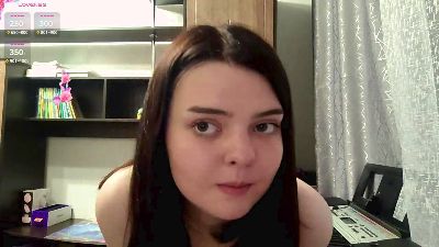LouraTheberge live cam on Cam4