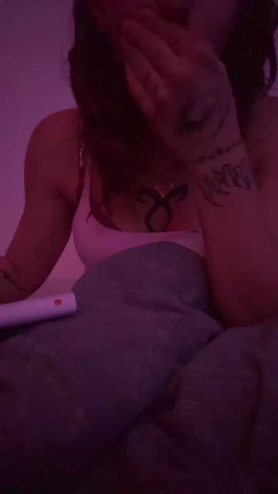 Louvematrix live cam on Cam4