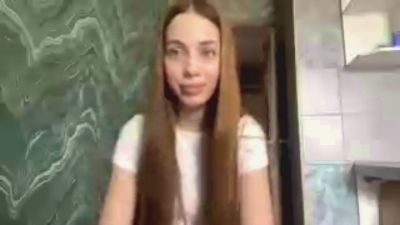 LouveniaWitzke live cam on Cam4