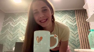 LouveniaWitzke live cam on Cam4