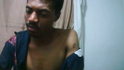 Lovainathiery live cam on Cam4