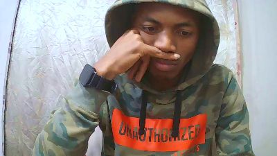 Lovainathiery live cam on Cam4