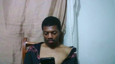 Lovainathiery live cam on Cam4